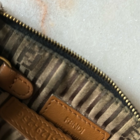 FENDI BLACK LEATHER KEY CHAIN CARD WALLET - Picture 10 of 16